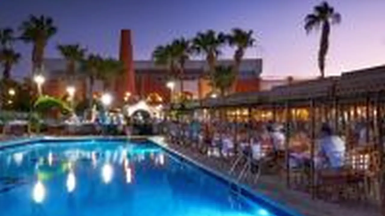 الفندق أرابيا أزور - الغردقة